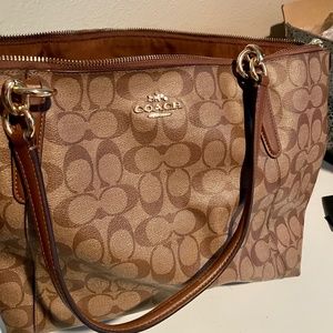 Coach handbag